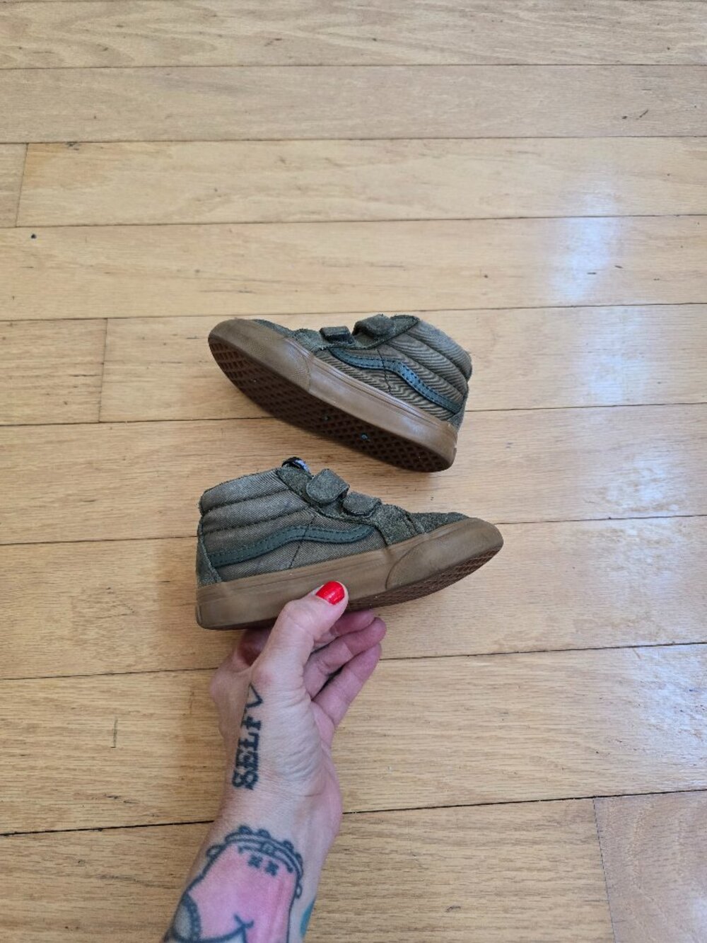 Vans | Sk8-Hi V olive green suede sporty gum sole sneakers | Toddler 7